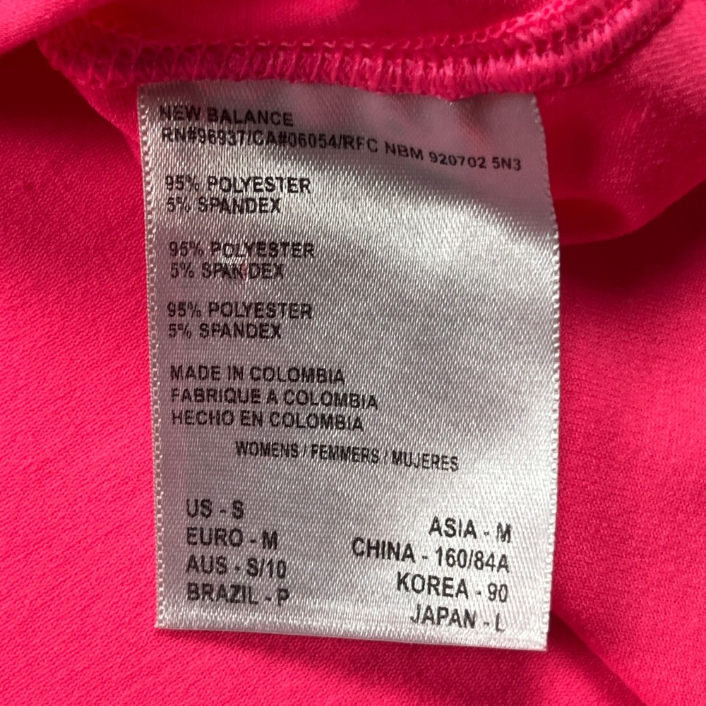 New Balance V-Neck Short Sleeve Performance Running T-Shirt Size M Hot Pink Top - Picture 6 of 6